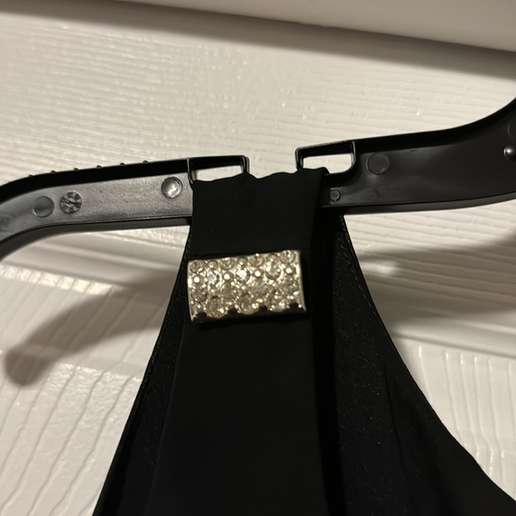 NWOT Signature Tessa sleeveless black dress - Picture 4 of 9